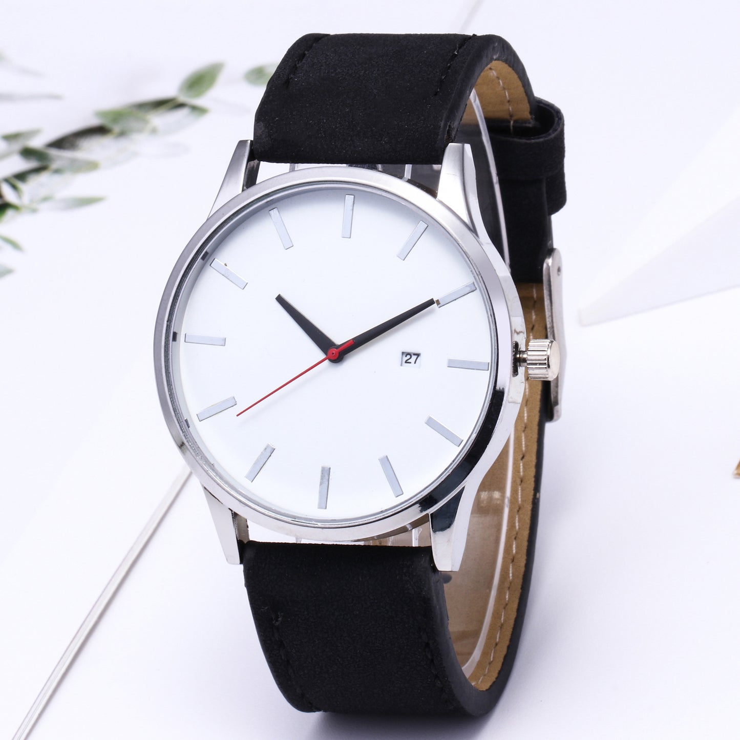 Men's watch with frosted strap