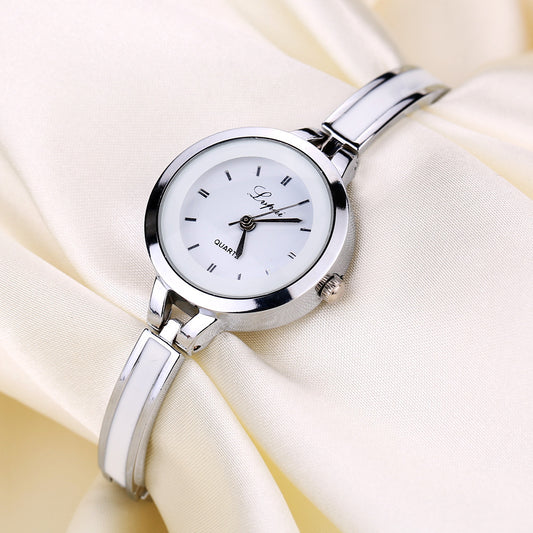 Ladies bracelet quartz watch