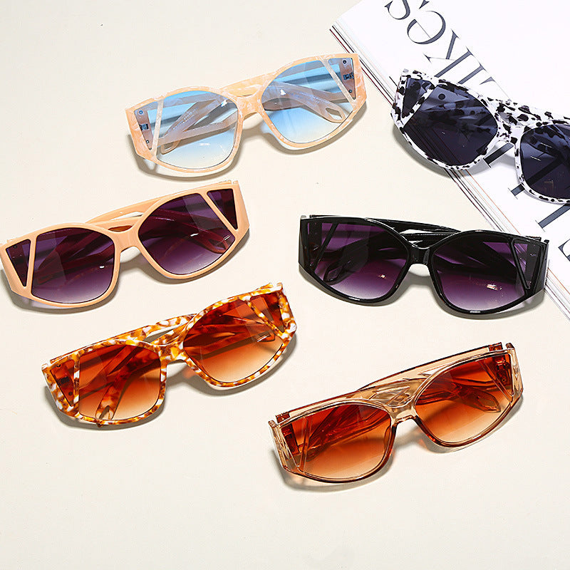 Cat eye sunglasses