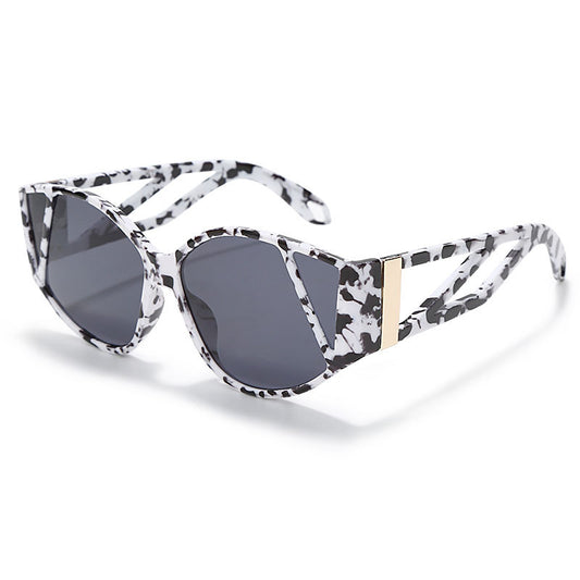 Cat eye sunglasses