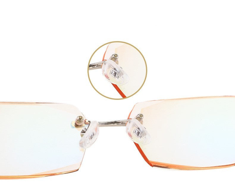 Diamond-cut reading glasses