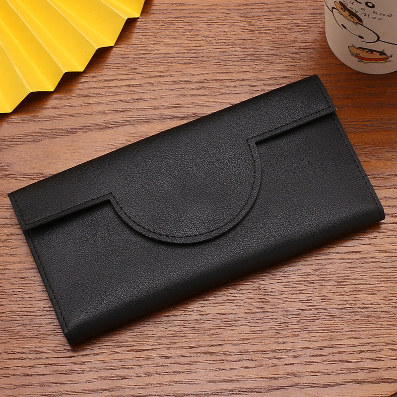 Large-capacity Wallet Is Versatile And Simple To Hold